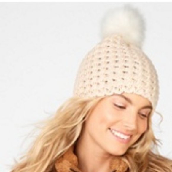 Fabletics Accessories - Fabletics Chunky Knit Beanie - Buff/White Pom